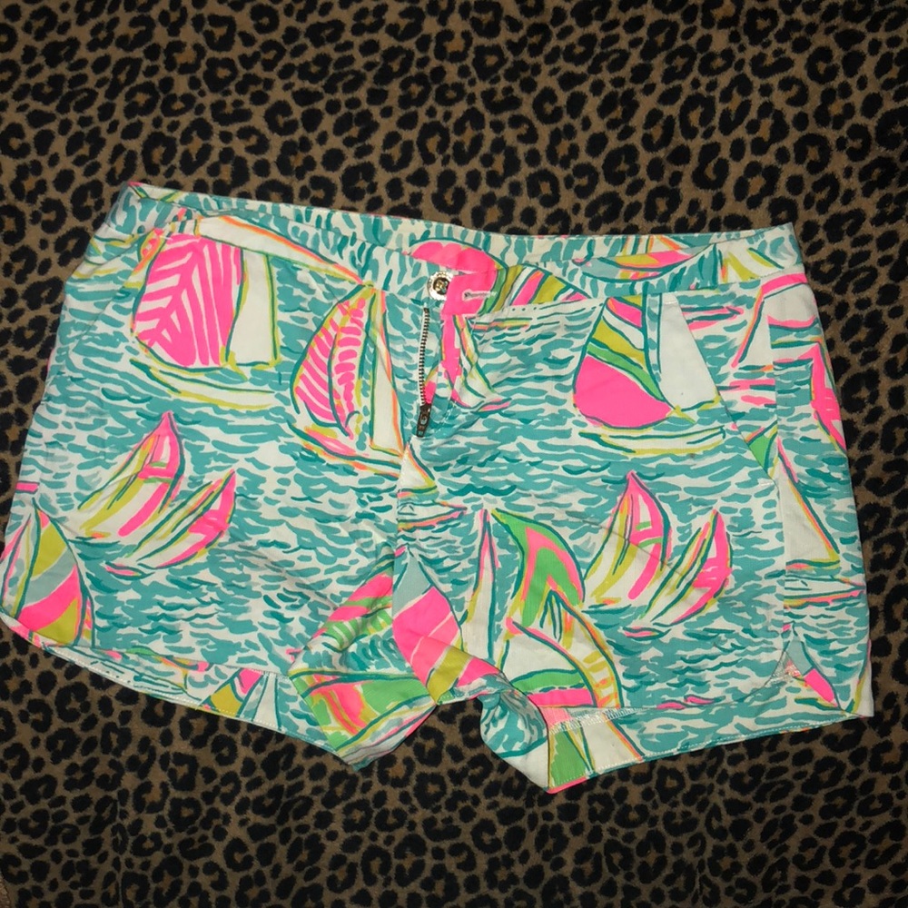 Calling all Lilly Pulitzer Lovers